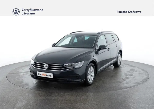 volkswagen passat Volkswagen Passat cena 88900 przebieg: 135434, rok produkcji 2020 z Poznań